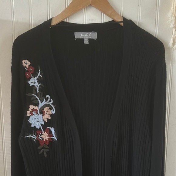 Marled Open Front Black Cardigan with Floral Embroidery sz XL - Picture 3 of 8